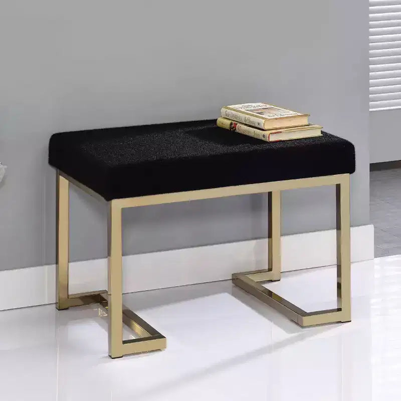 Pouf rembourré avec base en métal